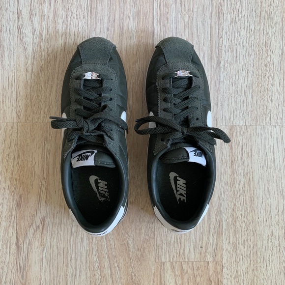 Nike Cortez - Picture 3 of 3